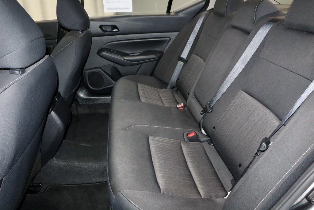 Used 2024 Nissan Altima 2.5 SV image 21