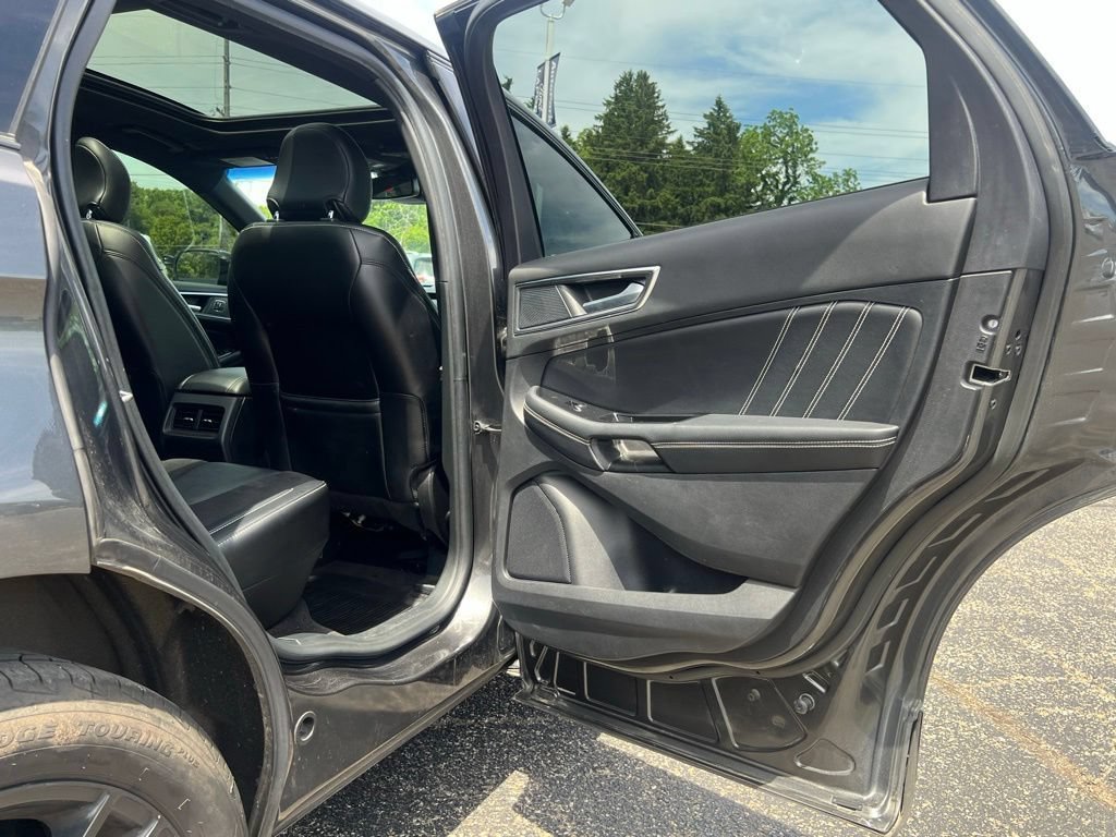 Certified 2019 Ford Edge ST w/ Convenience Package AWD/4WD image 39