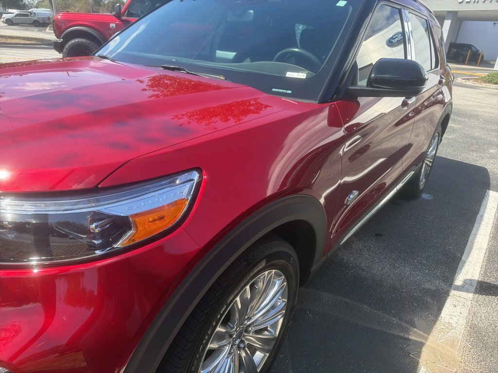 Certified 2024 Ford Explorer King Ranch w/ Technology Package image 1