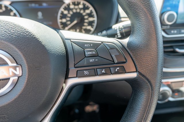Used 2024 Nissan Altima 2.5 SV FWD image 22