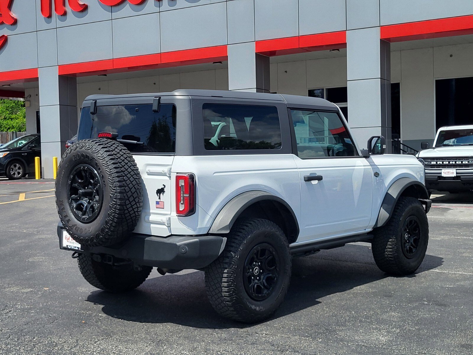 Certified 2023 Ford Bronco Wildtrak AWD/4WD image 4