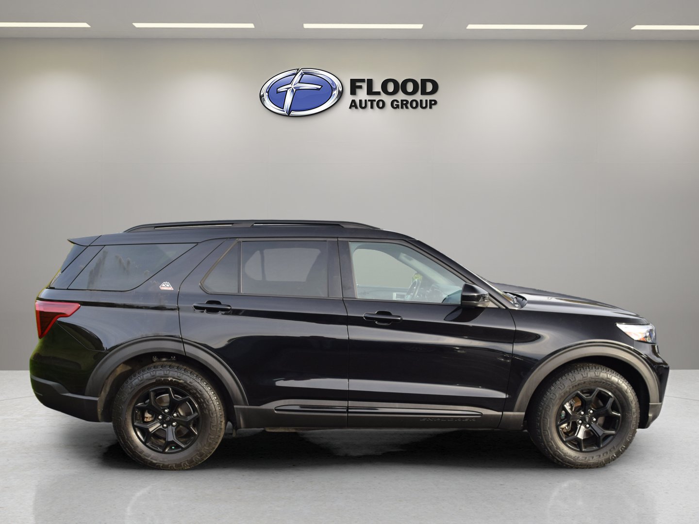 Certified 2023 Ford Explorer Timberline w/ Timberline Technology Package AWD/4WD image 3