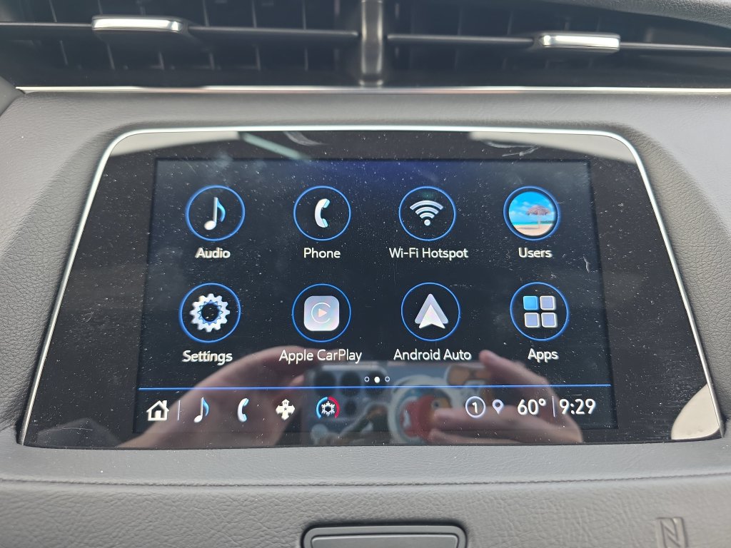 Used 2021 Cadillac XT4 Luxury w/ Cold Weather Package AWD/4WD image 33