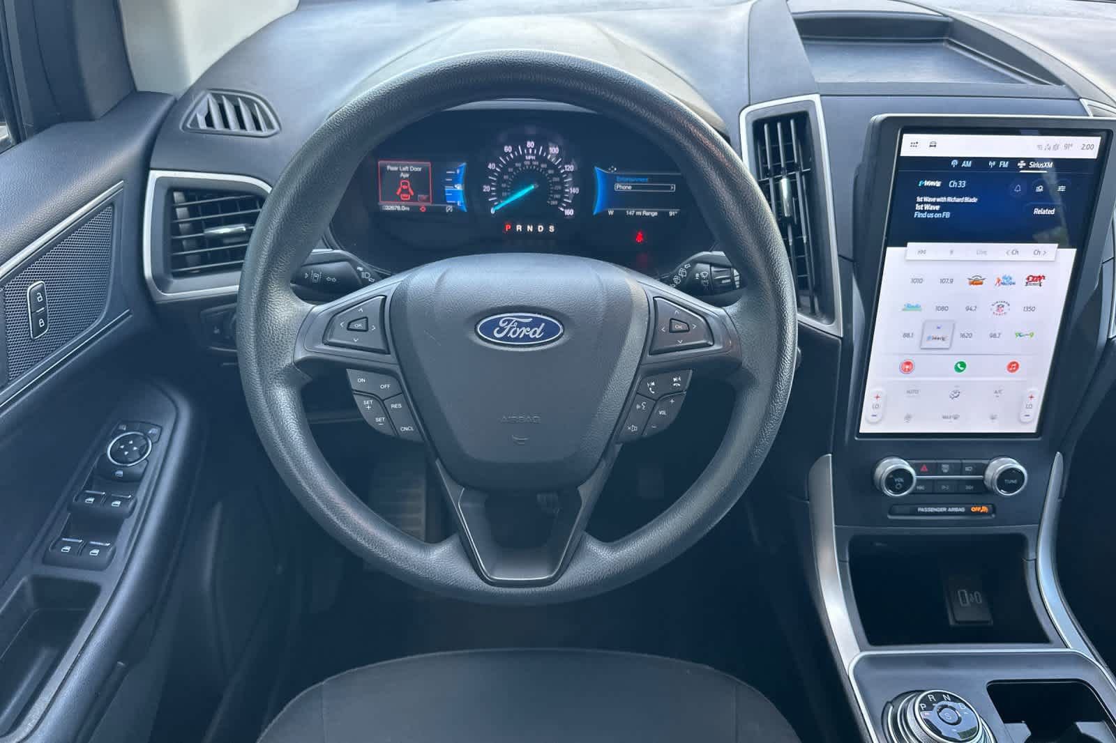 Certified 2023 Ford Edge SE w/ Black Appearance Package image 14