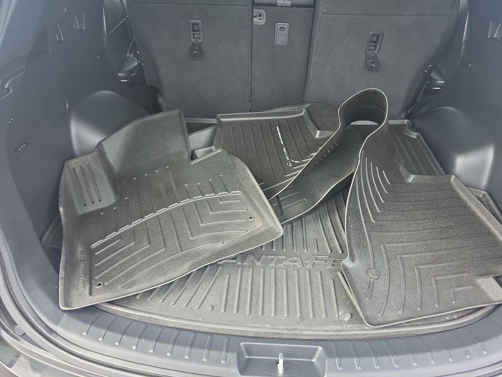 Used 2018 Hyundai Santa Fe Sport image 11