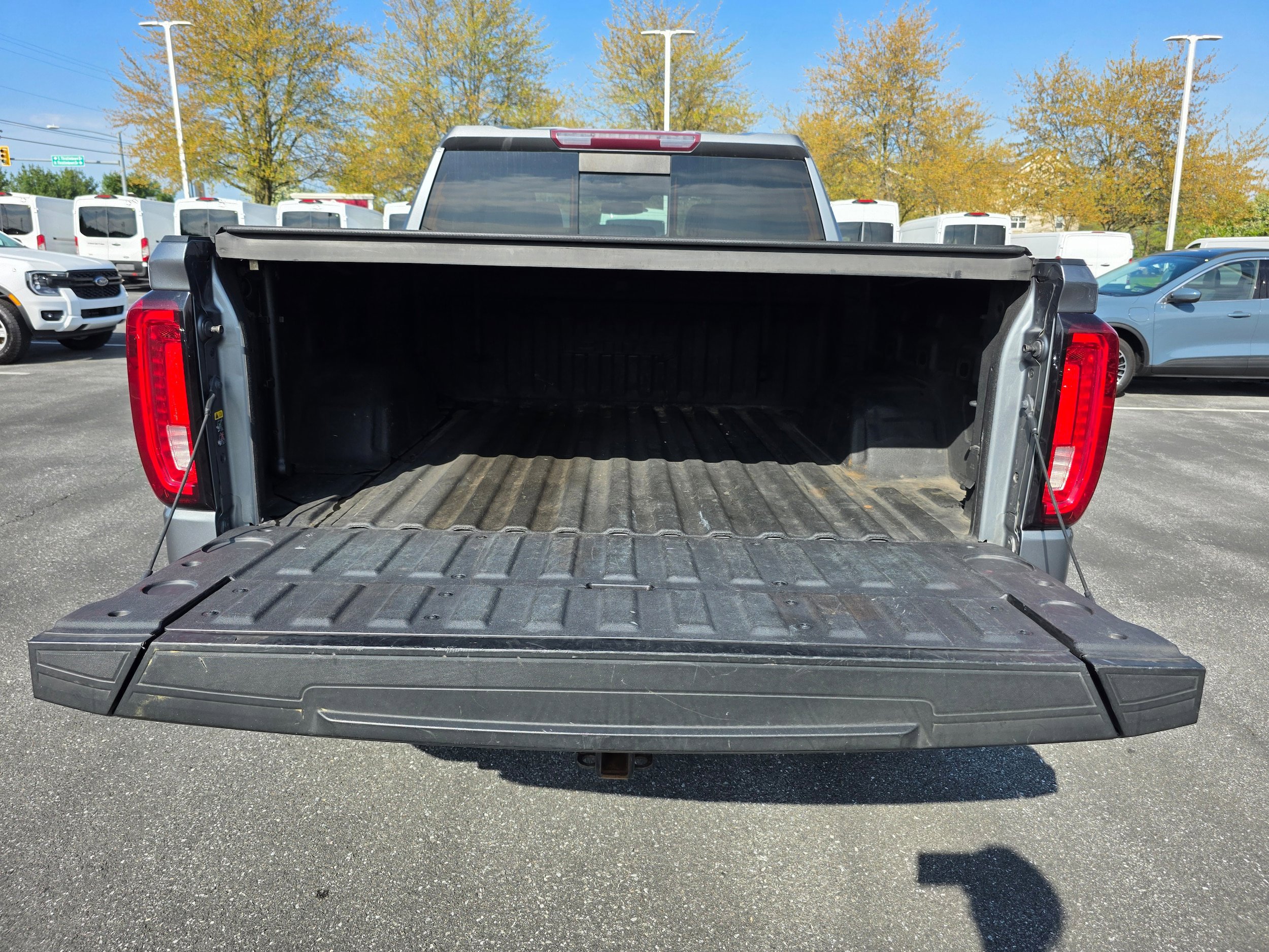 Used 2020 GMC Sierra 1500 AT4 w/ AT4 Premium Package AWD/4WD image 7