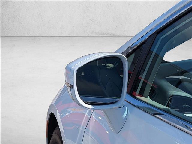Used 2022 Chrysler Pacifica Touring-L FWD image 28