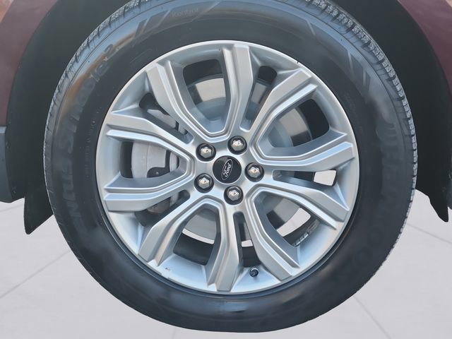 Certified 2024 Ford Edge Titanium image 9