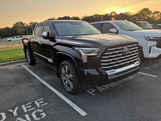 Used 2022 Toyota Tundra Capstone AWD/4WD image 2