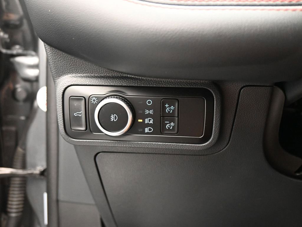 Certified 2025 Ford Explorer ST-Line w/ ST-Line Street Pack AWD/4WD image 14