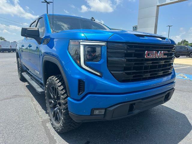 Used 2024 GMC Sierra 1500 Elevation w/ X31 Off-Road Package AWD/4WD image 2