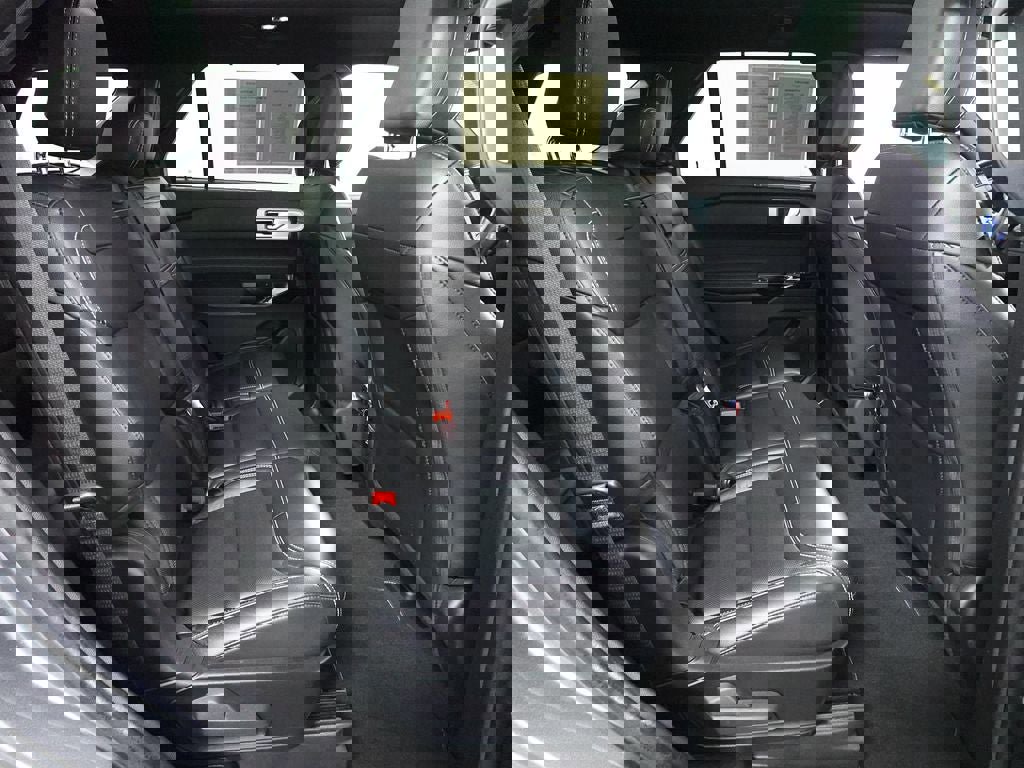 Certified 2024 Ford Explorer ST w/ Technology Package image 21