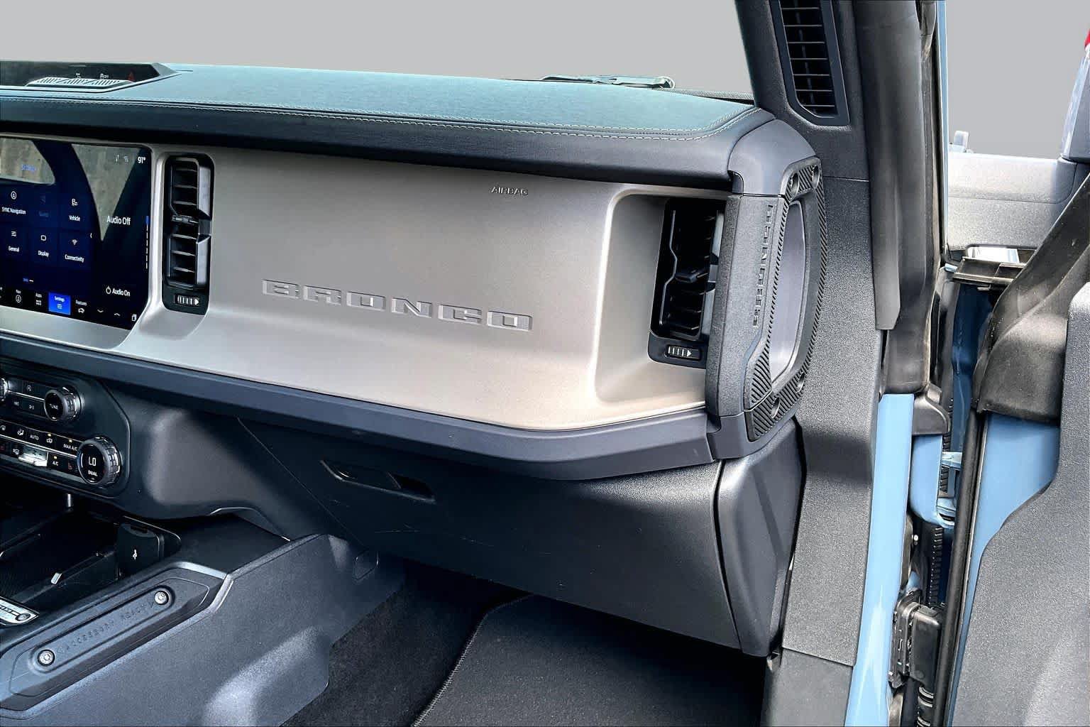 Certified 2025 Ford Bronco Outer Banks AWD/4WD image 19