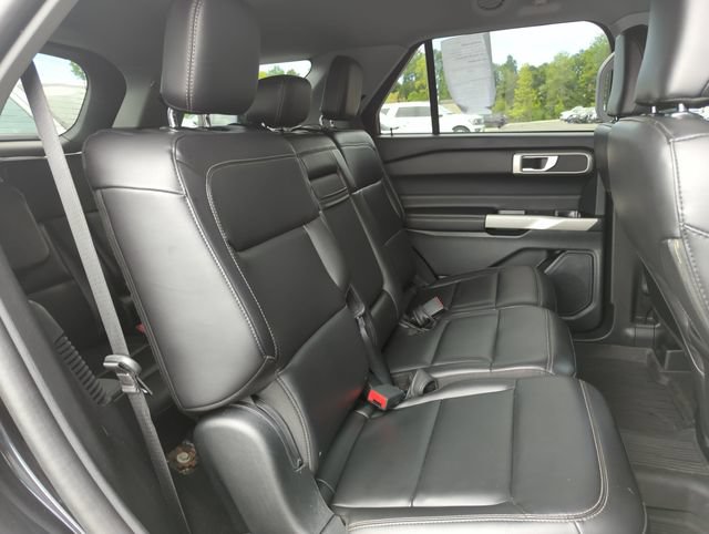 Certified 2023 Ford Explorer XLT w/ Equipment Group 202A AWD/4WD image 17