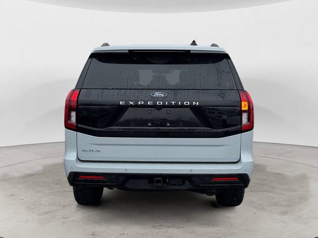Certified 2025 Ford Expedition Active AWD/4WD image 4