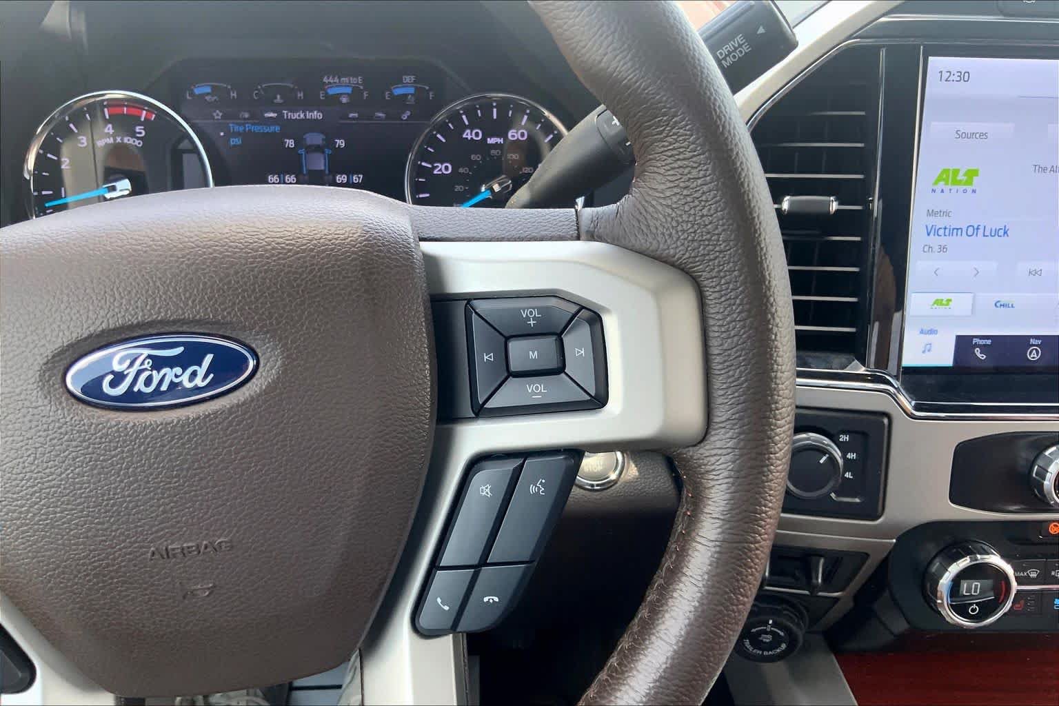 Certified 2022 Ford F350 King Ranch w/ King Ranch Ultimate Package AWD/4WD image 25