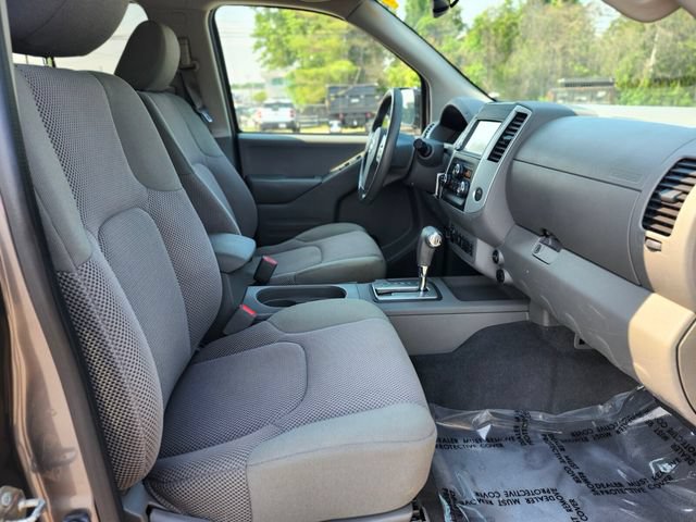 Used 2019 Nissan Frontier SV w/ Value Truck Package AWD/4WD image 11