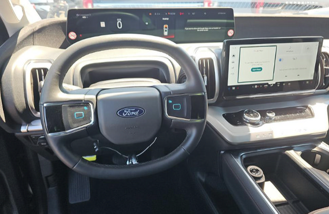 Certified 2025 Ford Expedition Max Active AWD/4WD image 12