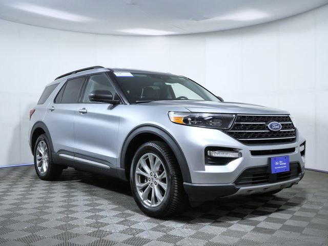 Certified 2020 Ford Explorer XLT w/ Equipment Group 202A image 1