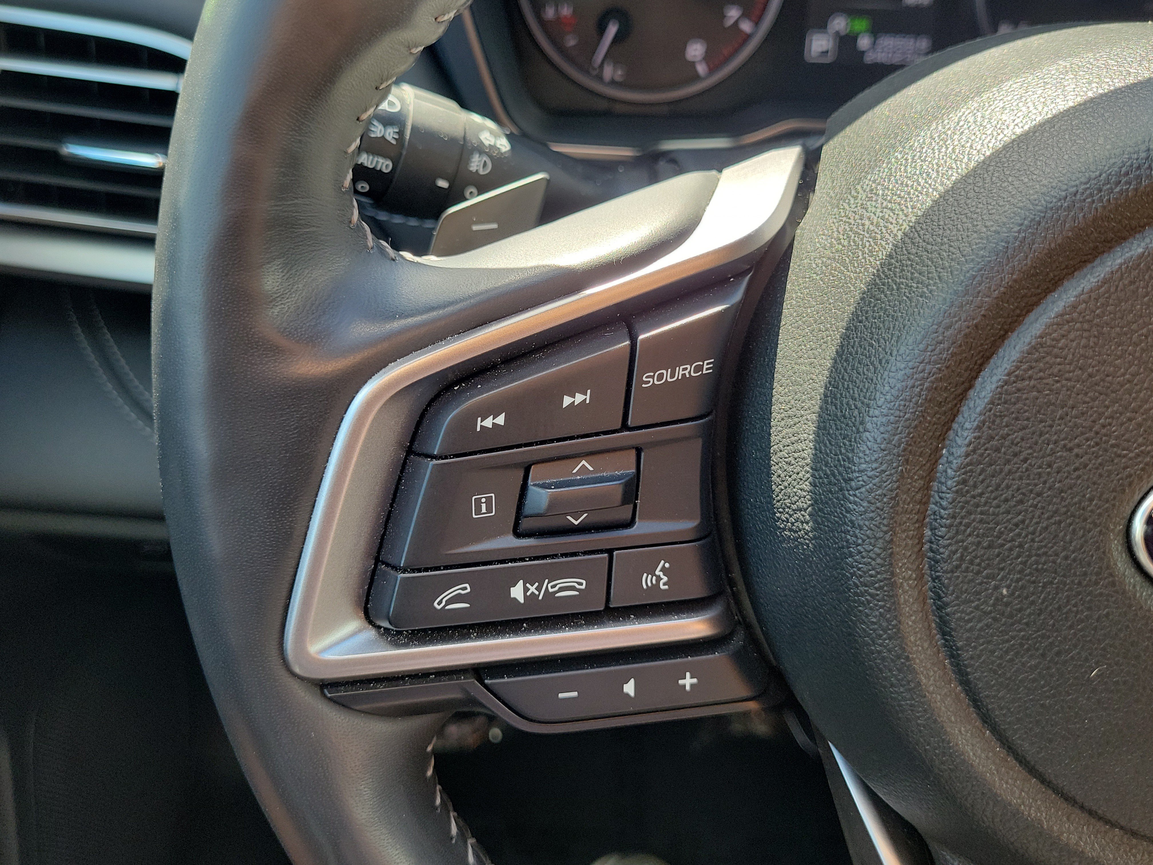 Used 2023 Subaru Outback Touring AWD/4WD image 26