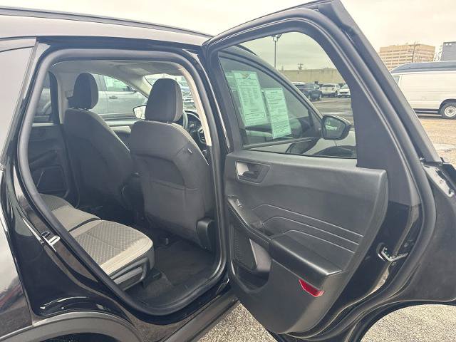 Certified 2022 Ford Escape SE w/ SE Sport Appearance Package AWD/4WD image 9