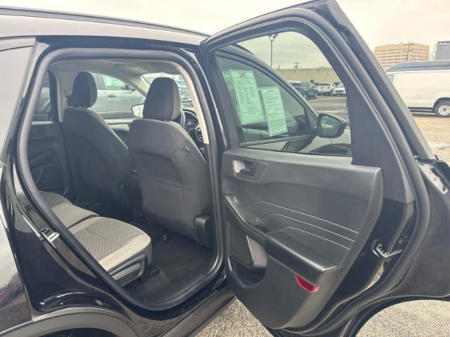 Certified 2022 Ford Escape SE w/ SE Sport Appearance Package AWD/4WD image 9