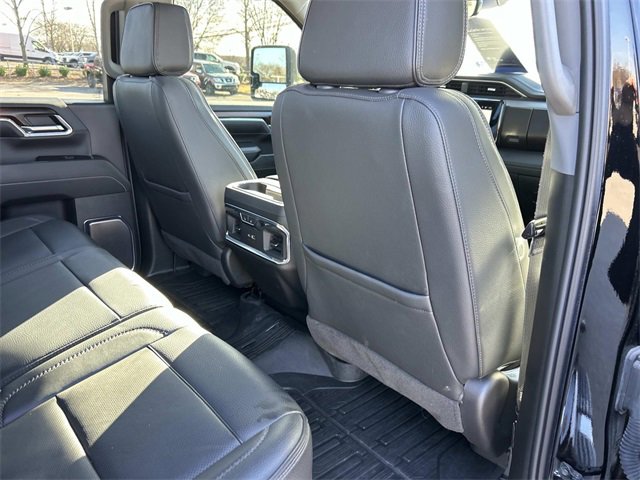 Used 2024 GMC Sierra 3500 Denali w/ Denali Reserve Package image 24