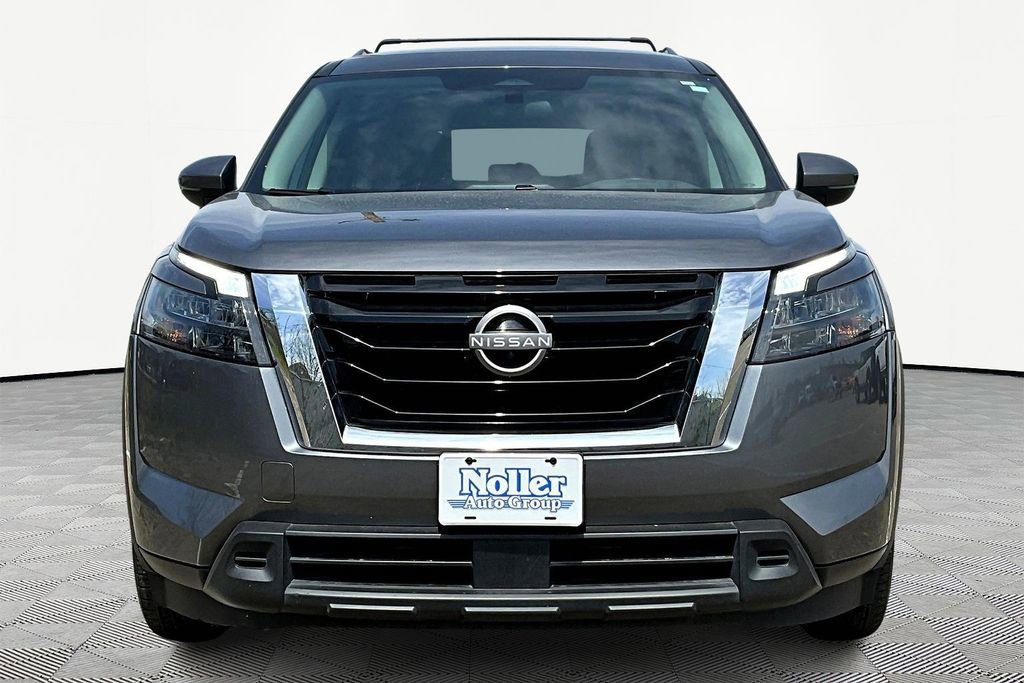 Used 2024 Nissan Pathfinder SV image 6
