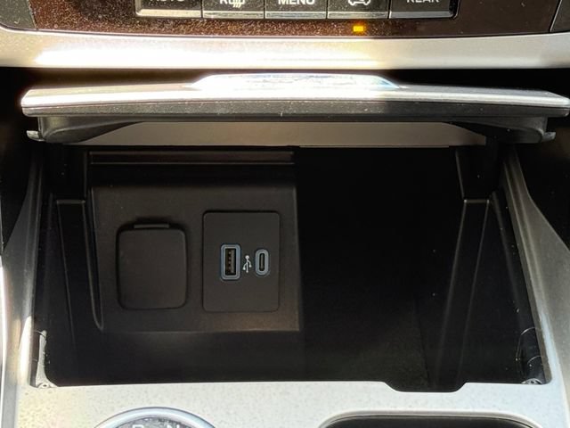 Certified 2021 Ford Explorer 2WD image 7