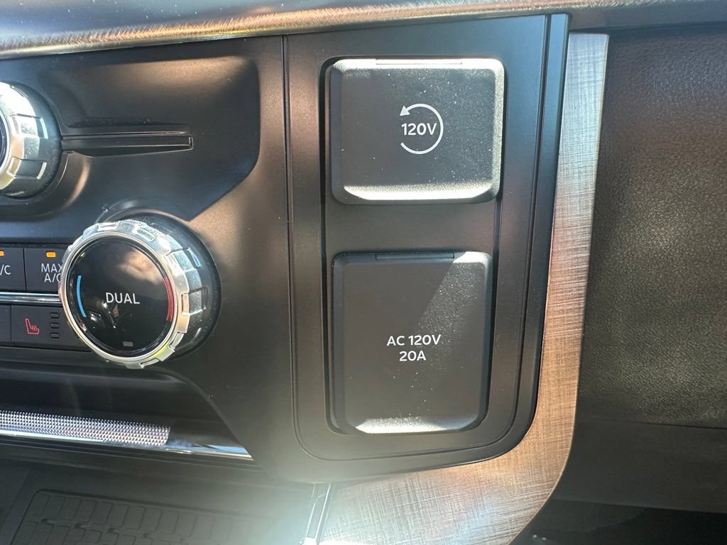 Certified 2025 Ford F150 King Ranch AWD/4WD image 20