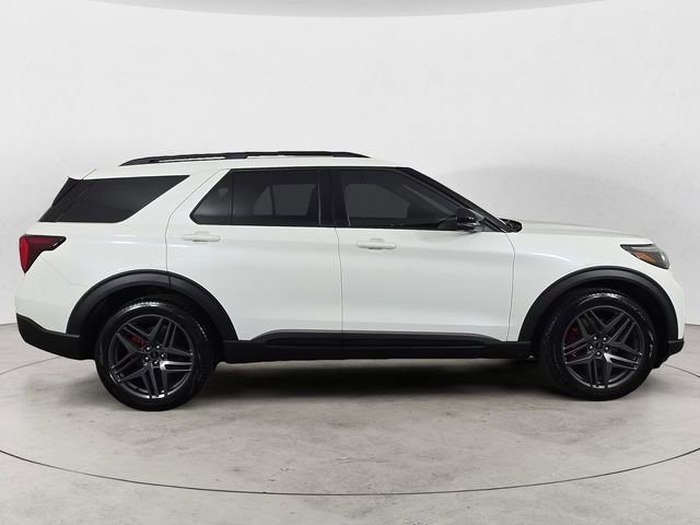 Certified 2025 Ford Explorer ST image 2