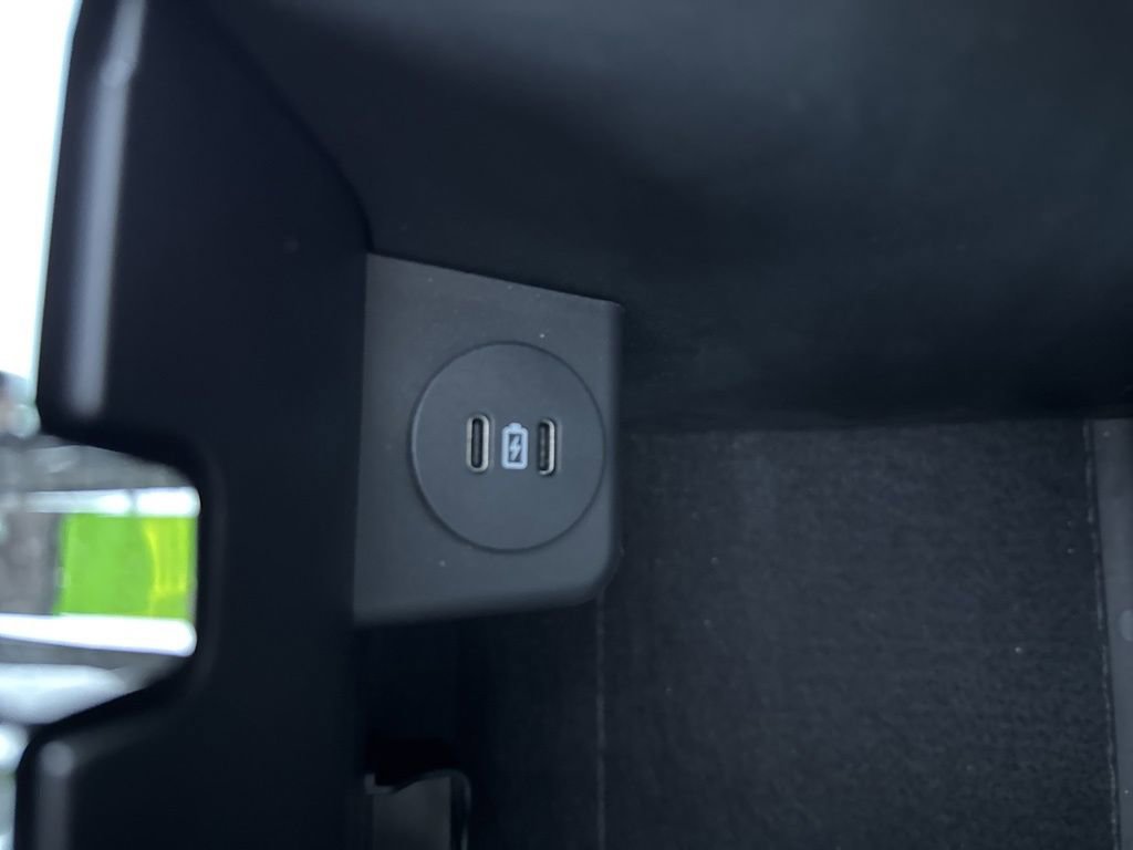 Certified 2025 Ford Explorer Platinum w/ Ultimate Package image 16