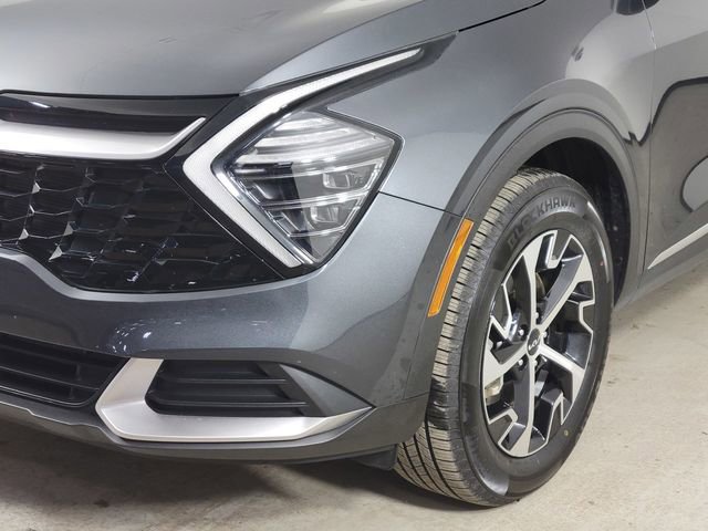 Used 2024 Kia Sportage EX image 9