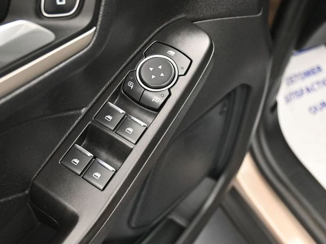 Certified 2021 Ford Escape SE image 14