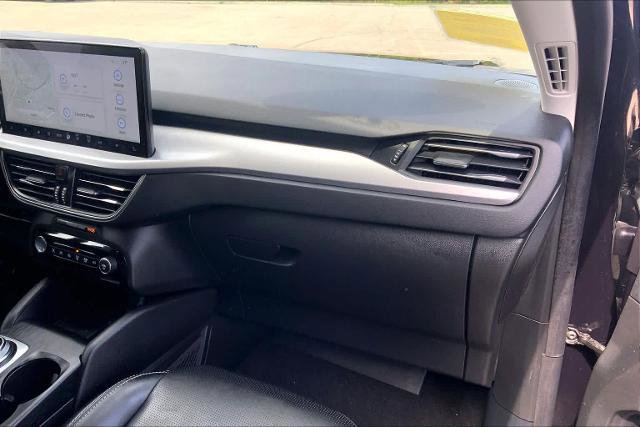 Certified 2023 Ford Escape Platinum AWD/4WD image 19