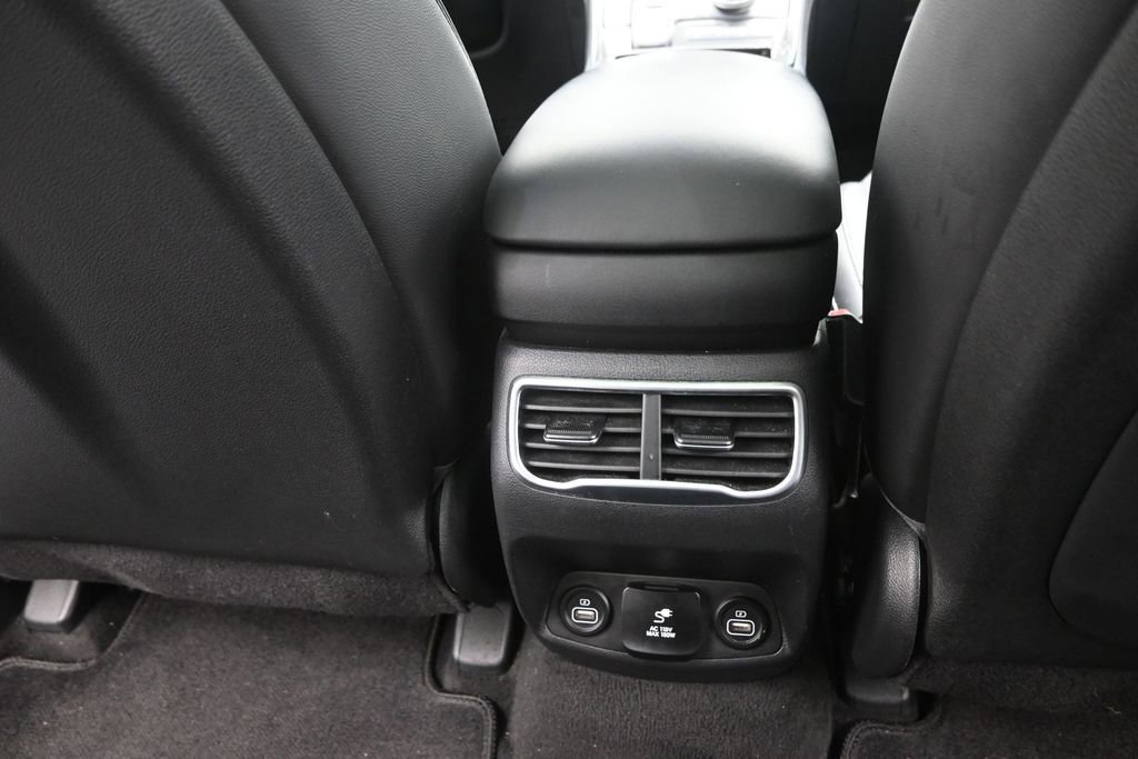Used 2021 Hyundai Santa Fe Limited FWD image 10