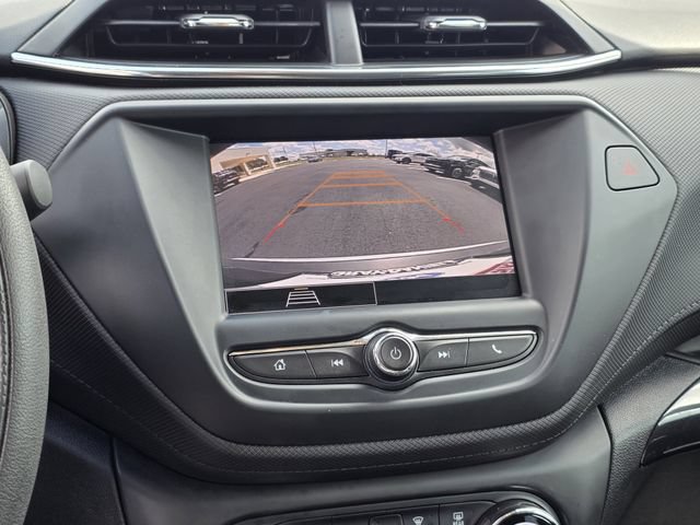 Used 2023 Chevrolet TrailBlazer LT w/ Confidence II Package FWD image 10