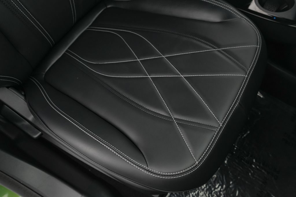 Certified 2025 Ford Mustang Mach-E Select RWD image 28