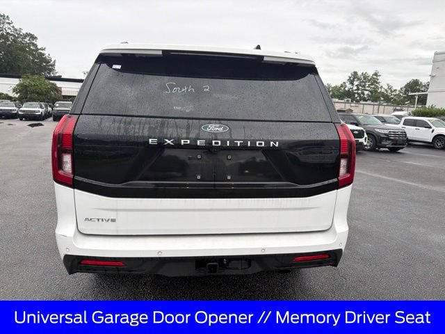 Certified 2025 Ford Expedition Active AWD/4WD image 8