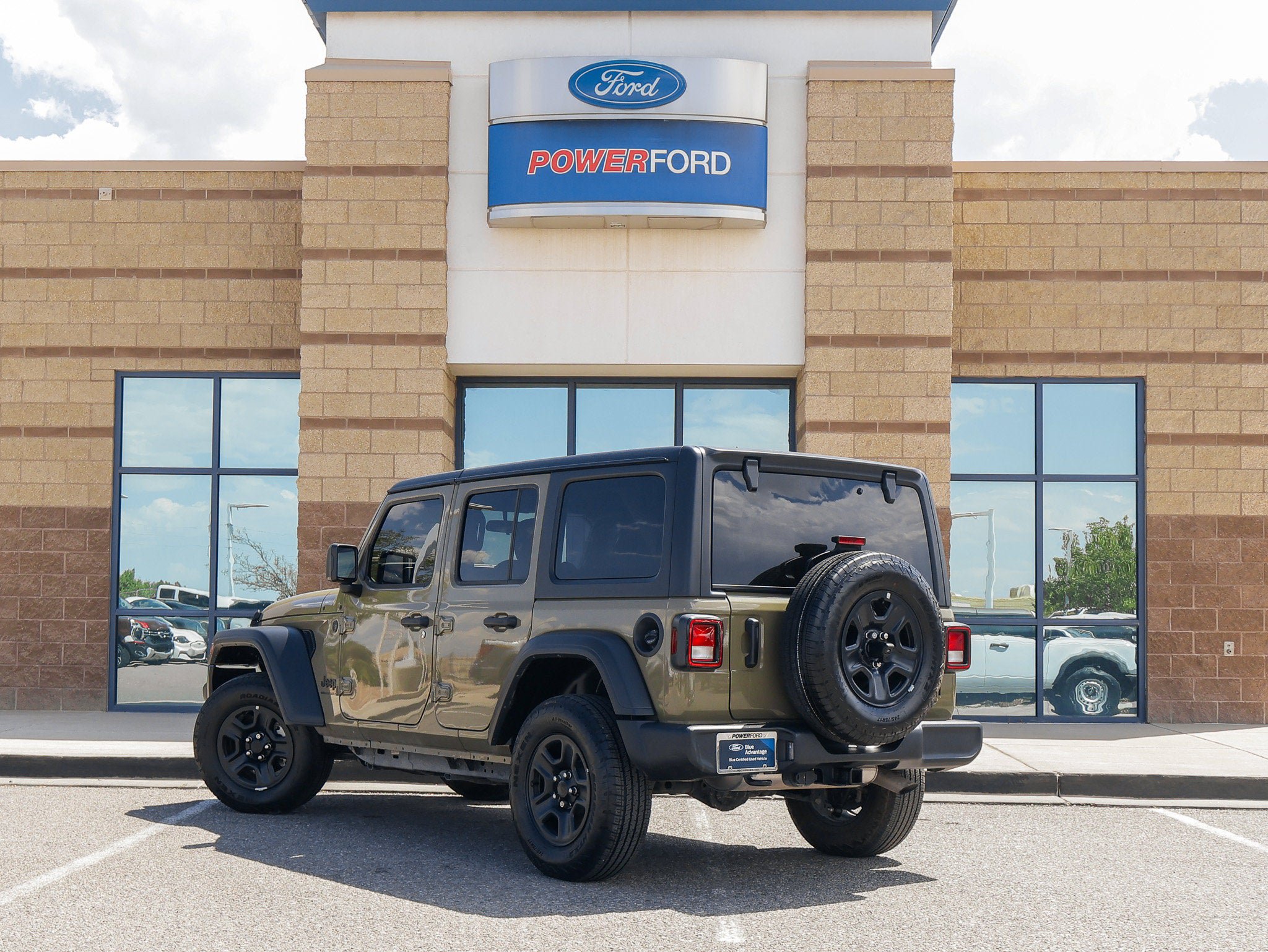 Used 2025 Jeep Wrangler Unlimited Sport AWD/4WD image 8