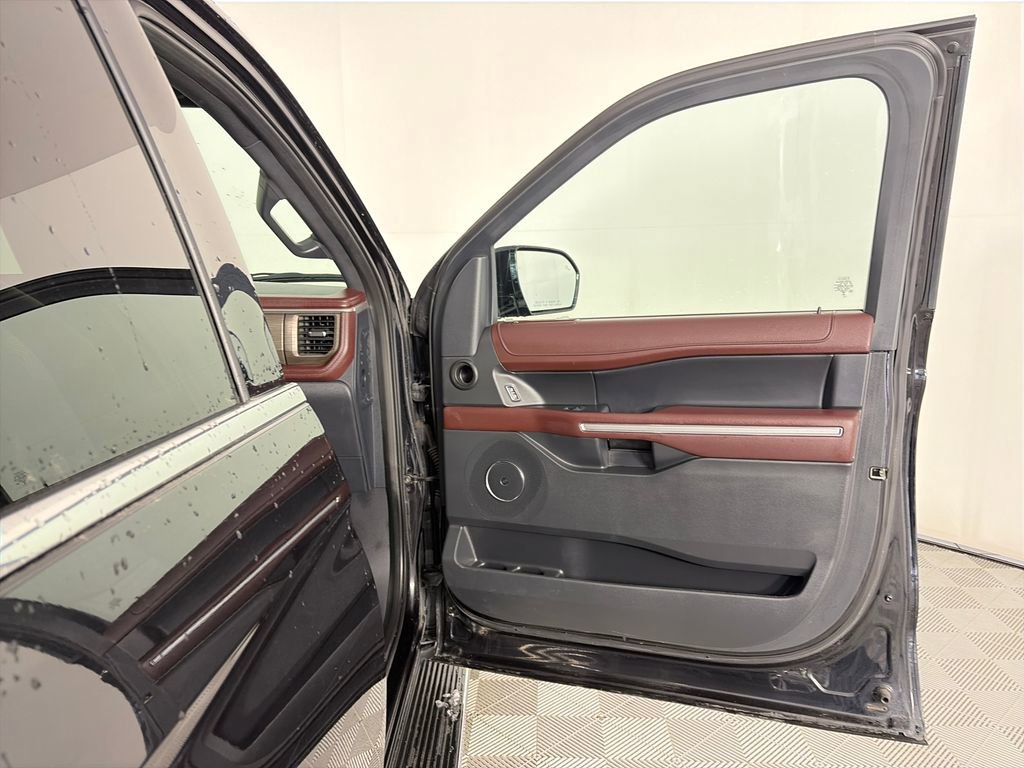 Certified 2023 Ford Expedition Limited AWD/4WD image 32
