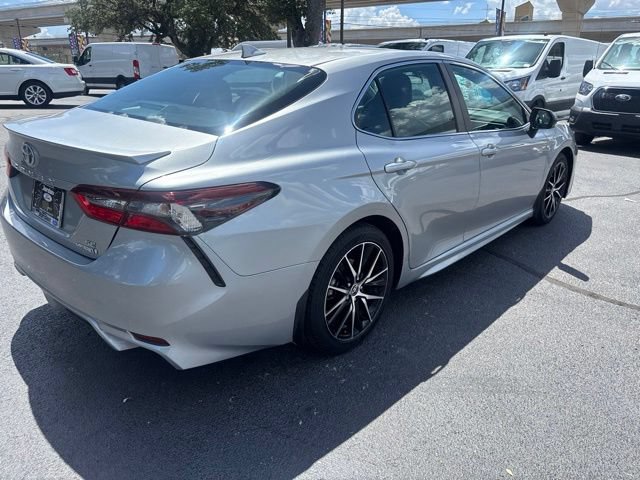 Used 2021 Toyota Camry SE FWD image 9