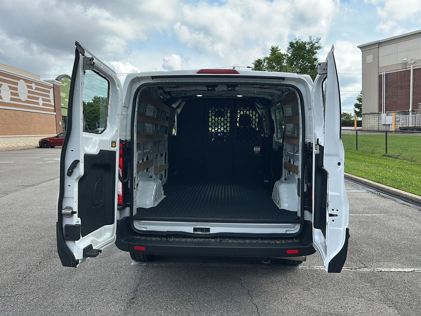 Certified 2025 Ford Transit 250 Low Roof w/ Exterior Upgrade Package RWD image 22