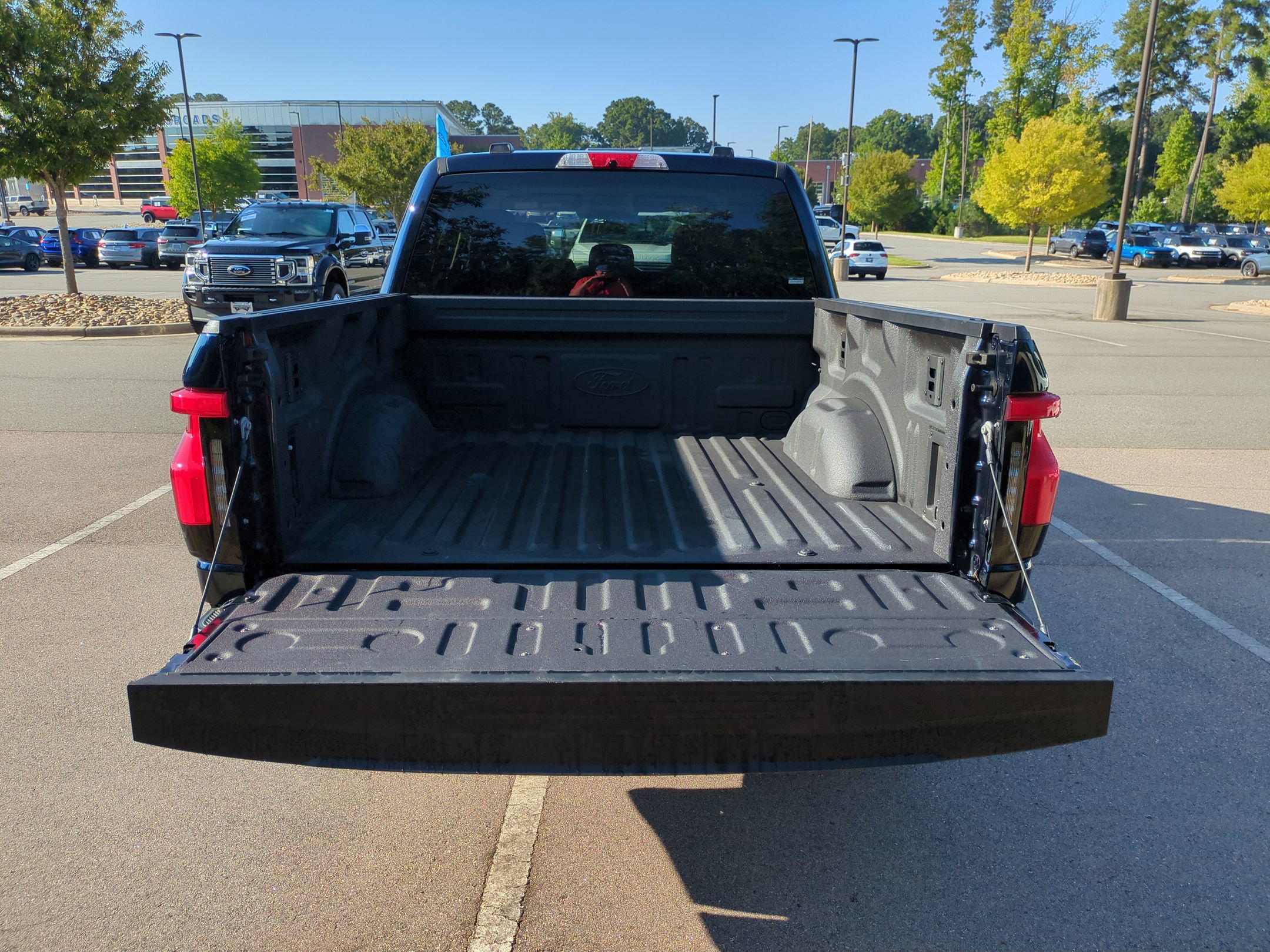 Certified 2025 Ford F150 Lightning XLT w/ Max Trailer Tow Package AWD/4WD image 34