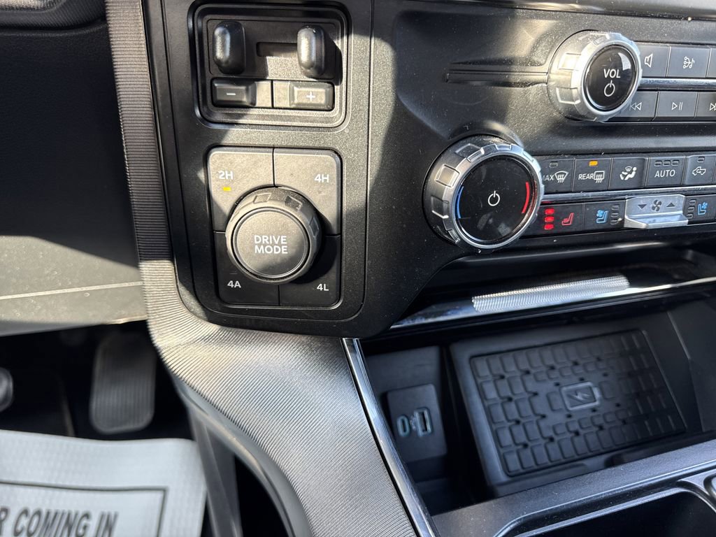 Certified 2023 Ford F150 Platinum image 24