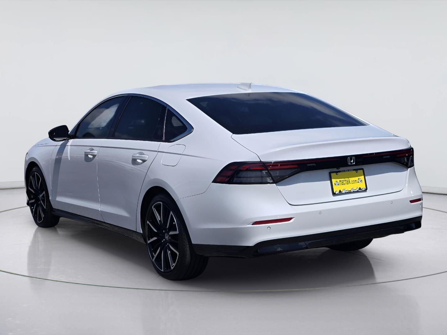Used 2026 Honda Accord Touring image 6