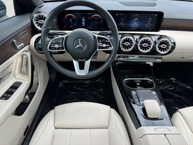 Used 2021 Mercedes-Benz CLA 250 4MATIC image 15