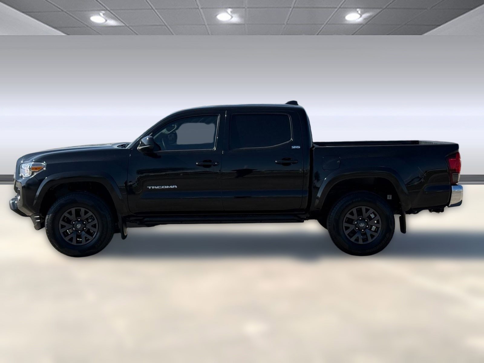 Used 2023 Toyota Tacoma SR5 image 2