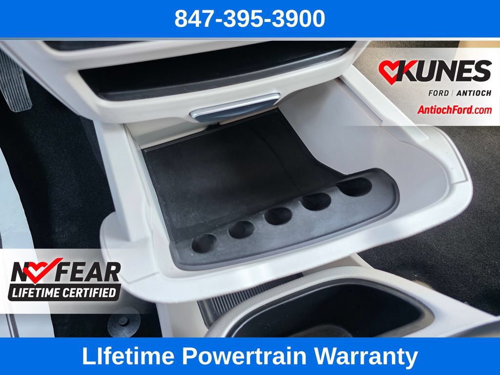 Used 2024 Chrysler Pacifica Touring-L FWD image 61