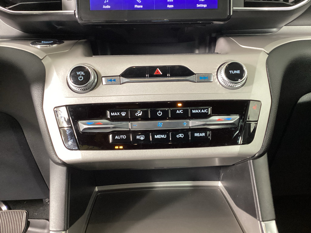 Certified 2023 Ford Explorer XLT w/ Equipment Group 202A AWD/4WD image 28
